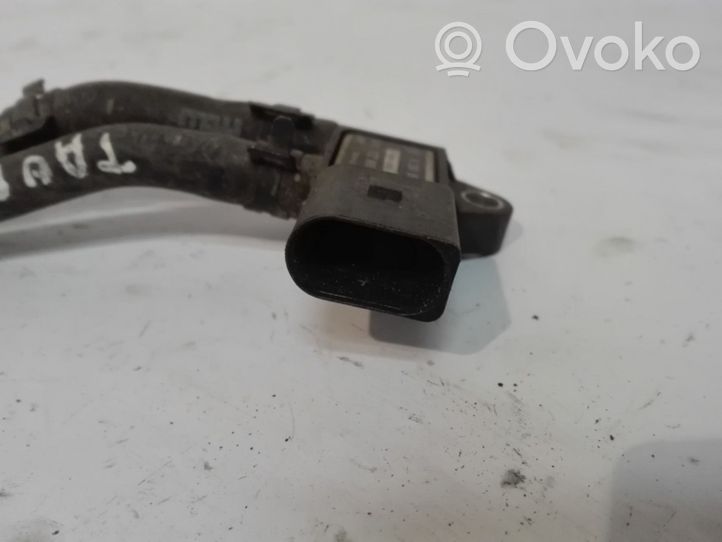 Volkswagen Touareg I Exhaust gas pressure sensor 0281002711