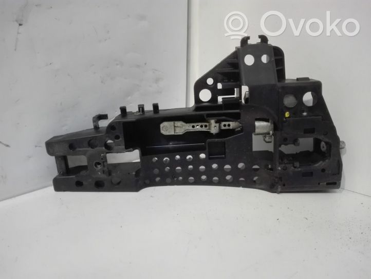 Audi RS4 Klamka/wspornik zewnętrzny drzwi tylnych 8T02837886