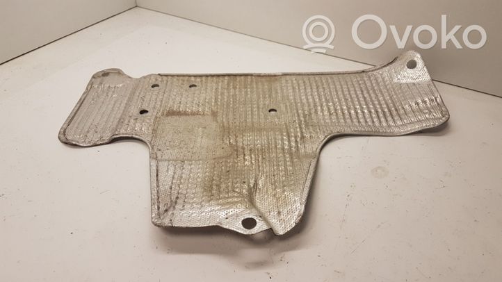 Audi Q7 4M Osłona termiczna rury wydechowej 4M0825641E