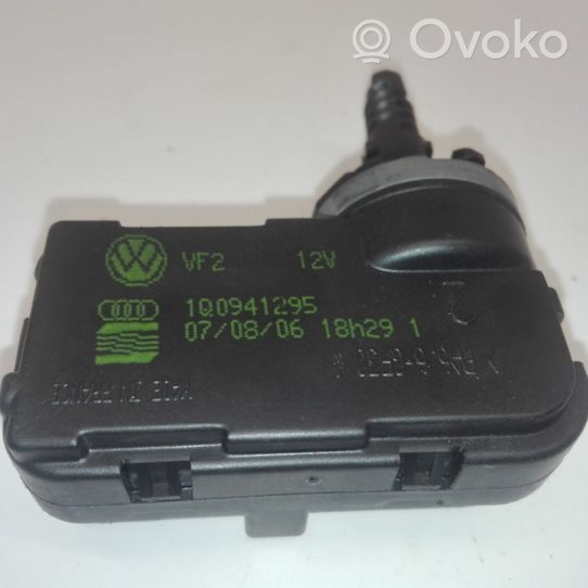 Audi Q7 4L Headlight level adjustment motor 1Q0941295