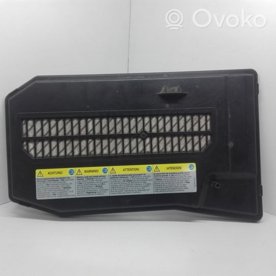 Volkswagen Touareg I Couvercle de boîtier de batterie 7L0864643B