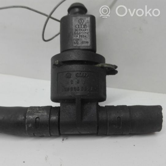 Audi A4 S4 B6 8E 8H Capteur de température du carburant 038906081A