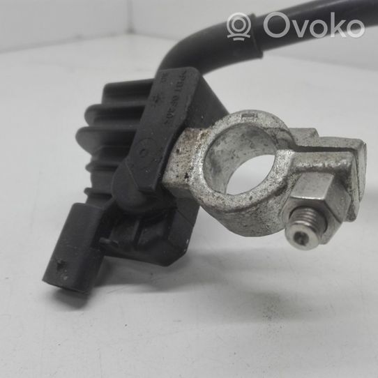 Audi Q3 8U Minus / Klema / Przewód akumulatora 1K0915181H