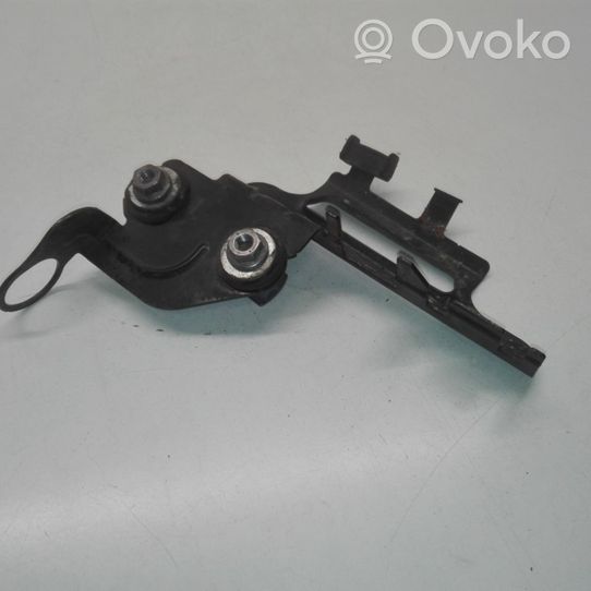 Audi Q3 8U Кронштейн охладителя EGR 1K0906287J