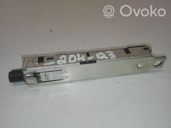 Audi Q3 8U Antenos stiprintuvas 8U0035225C