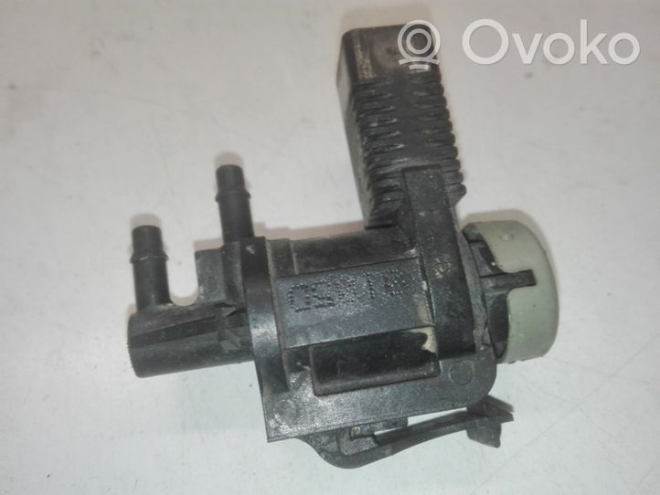 Audi A4 S4 B7 8E 8H Valvola di depressione 1J0906283C