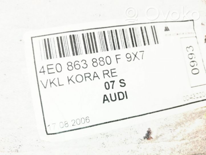 Audi A8 S8 D3 4E Tavaratilan sivuverhoilu 4E0863880F