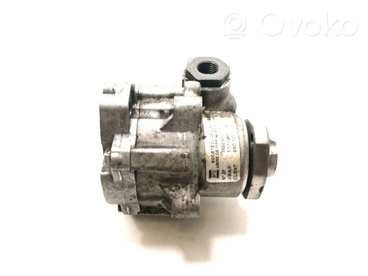 Audi TT Mk1 Ohjaustehostimen pumppu 8N0145154A