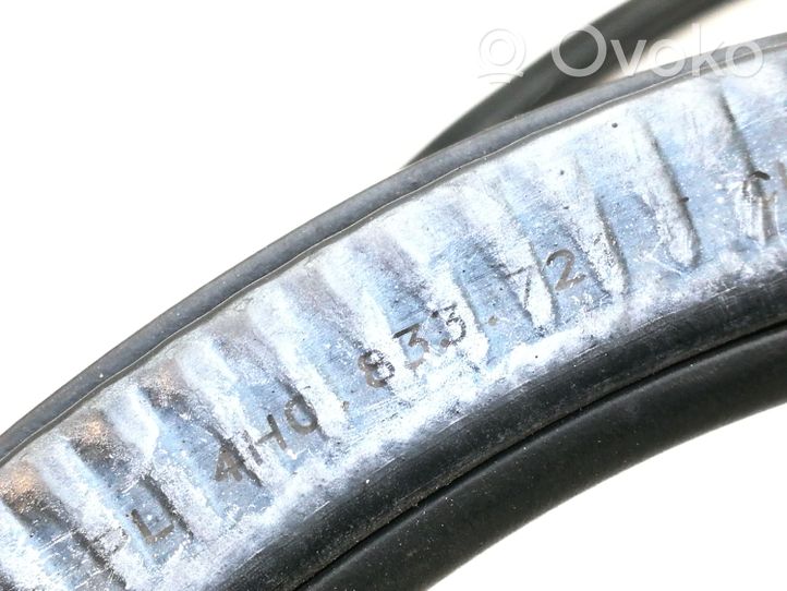 Audi A8 S8 D4 4H Rear door rubber seal (on body) 4H0833721F