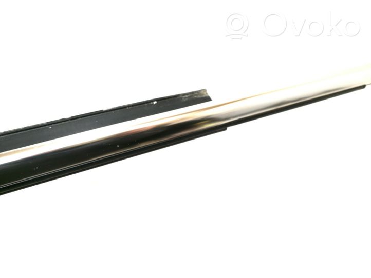 Audi A8 S8 D4 4H Moulures des vitres de la porte avant 4H0853283B