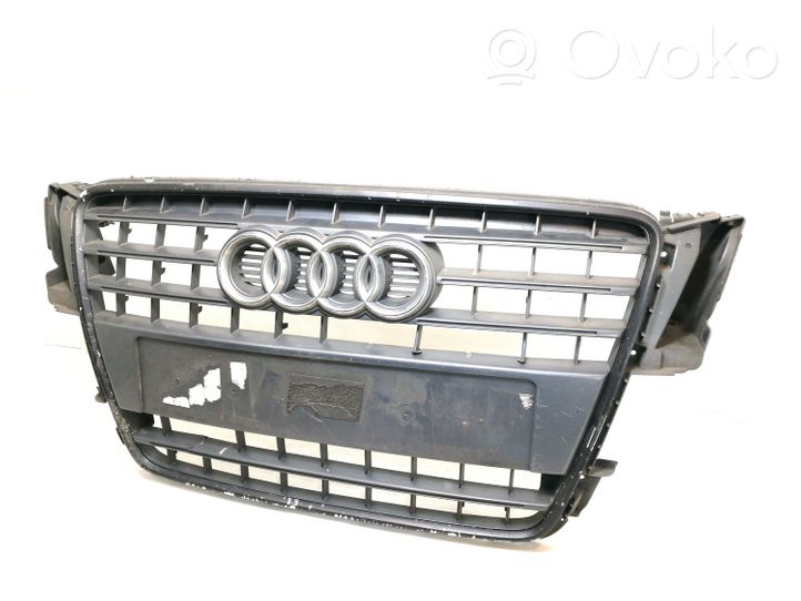 Audi A5 8T 8F Верхняя решётка 8T0853651B