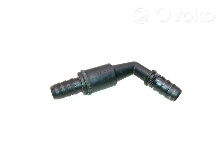 Volkswagen Touareg I Linea/tubo/manicotto del vuoto 1K0612071C