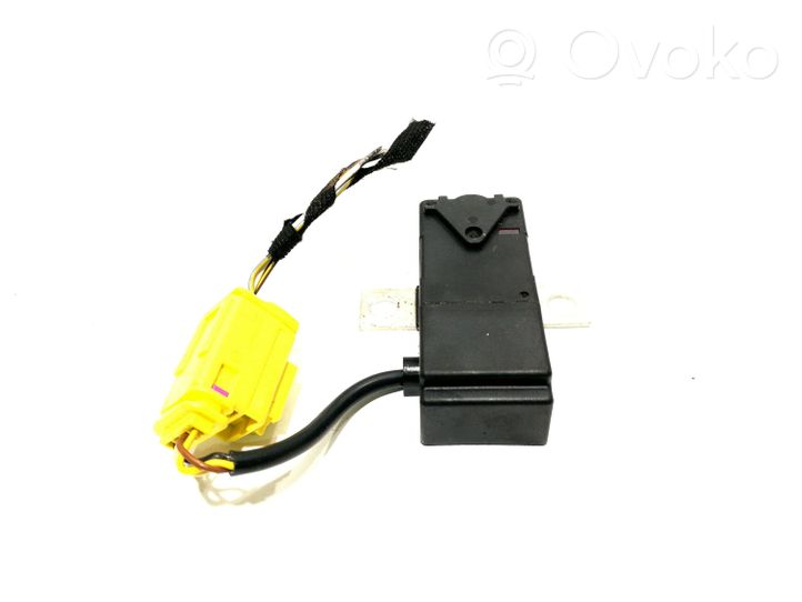 Audi A8 S8 D3 4E Relais de batterie fusible 7L0915457A