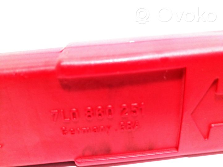 Audi Q7 4L Emergency warning sign 7L0860251