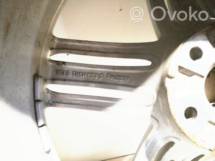 Audi Q3 8U R19 alloy rim 8U0601025AC