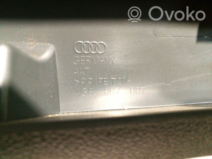 Audi A7 S7 4G Tailgate trim 4G8867607