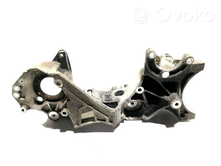 Audi A5 8T 8F Support de générateur / alternateur 03L903143H