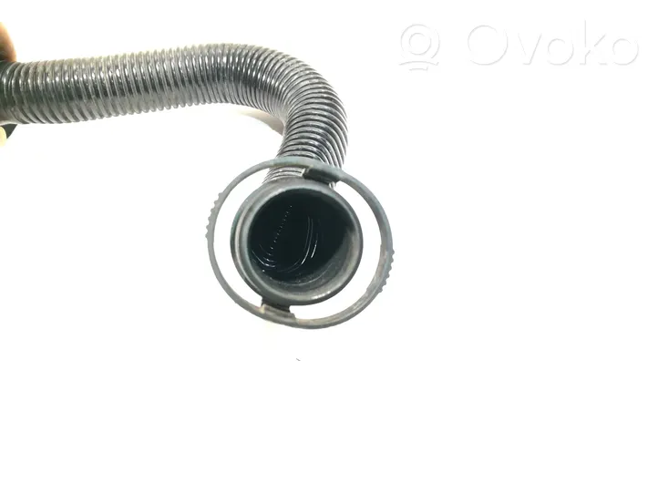 Audi A8 S8 D4 4H Breather/breather pipe/hose 4H0133889D