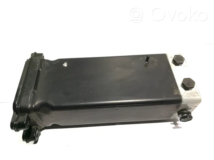 Audi A8 S8 D4 4H Staffa del pannello di supporto del radiatore 4H0805130B