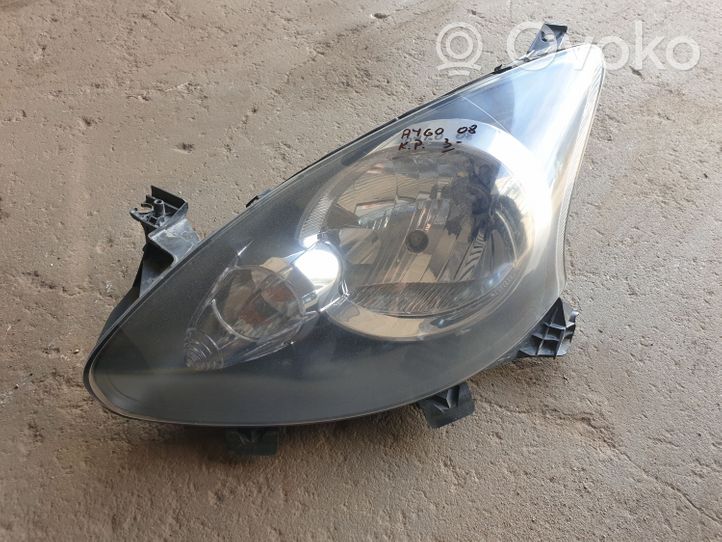 Toyota Aygo AB10 Lampa przednia 