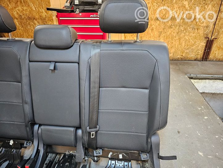 Volkswagen Tiguan Allspace Antra eilė sėdynių SEATS