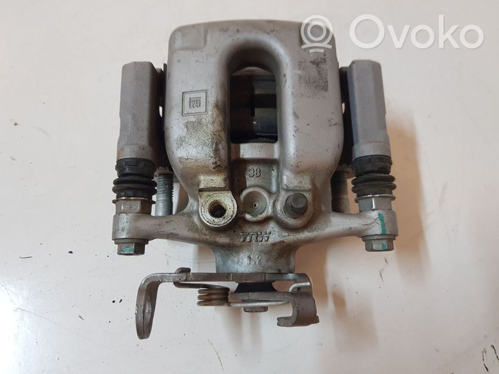 Buick Encore I Aizmugurējais suports 42610825