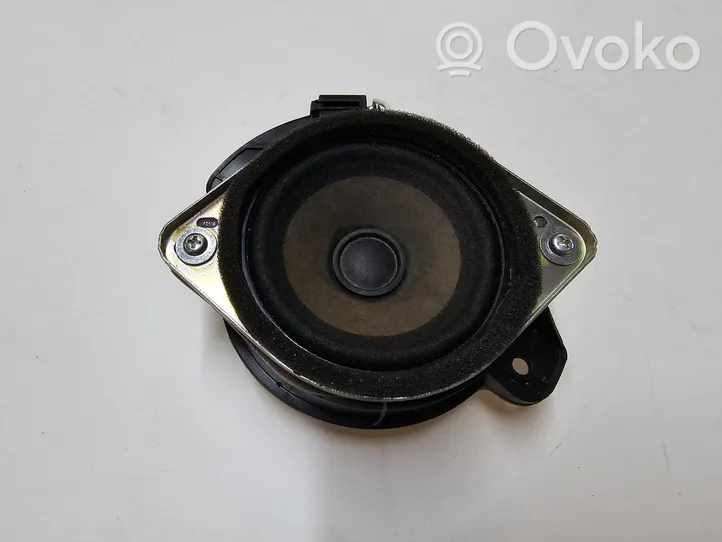 Ford Mustang VI Altavoz de la puerta delantera FR3T19B135AD