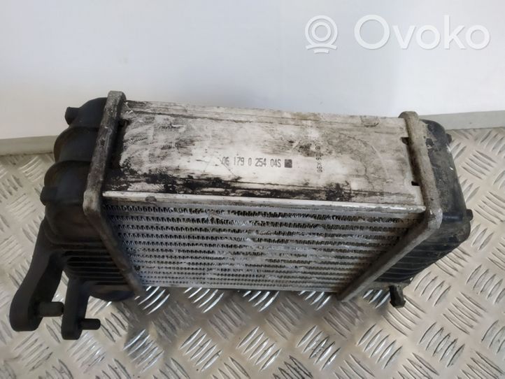 Audi A6 S6 C6 4F Chłodnica powietrza doładowującego / Intercooler 4F0145806R