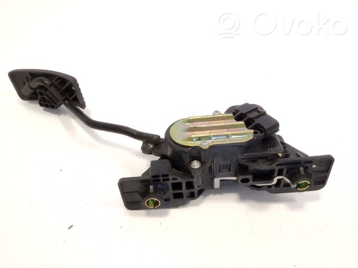 Mitsubishi Grandis Accelerator throttle pedal APM30003