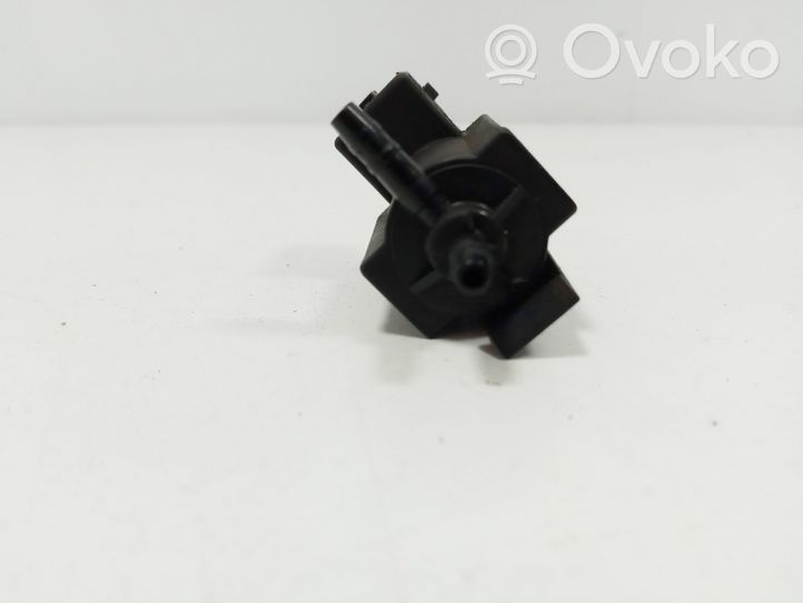 BMW 5 E60 E61 Vacuum valve 72234100