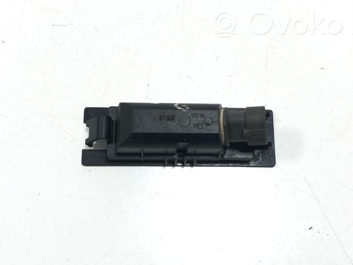 Opel Corsa C Lampa oświetlenia tylnej tablicy rejestracyjnej 09164143