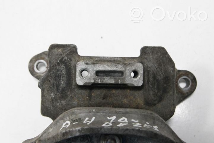 Audi A4 S4 B7 8E 8H Coussinet de boîte de vitesses 8K0399154