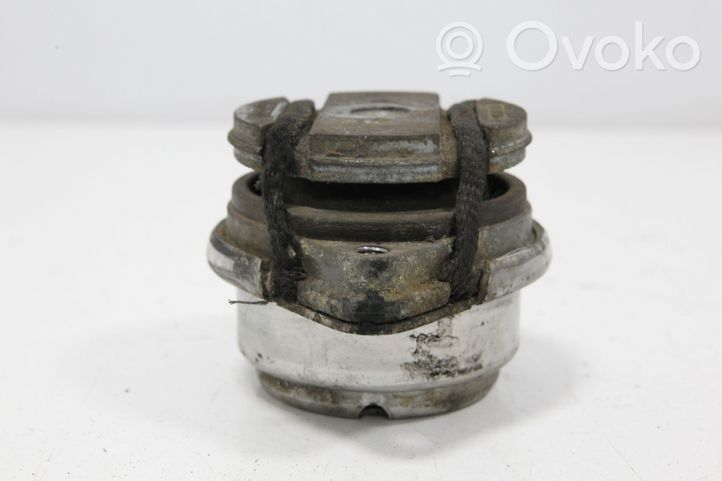 Audi A4 S4 B7 8E 8H Coussinet de boîte de vitesses 4B0399151M