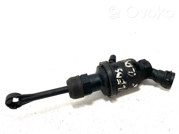 Renault Koleos I Clutch master cylinder 30610JY00C