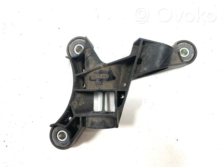 Volkswagen Tiguan Supporto del cavo della leva del cambio 5N0711789B