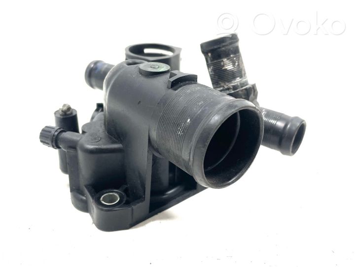 Nissan Qashqai Termostat / Obudowa termostatu 801570