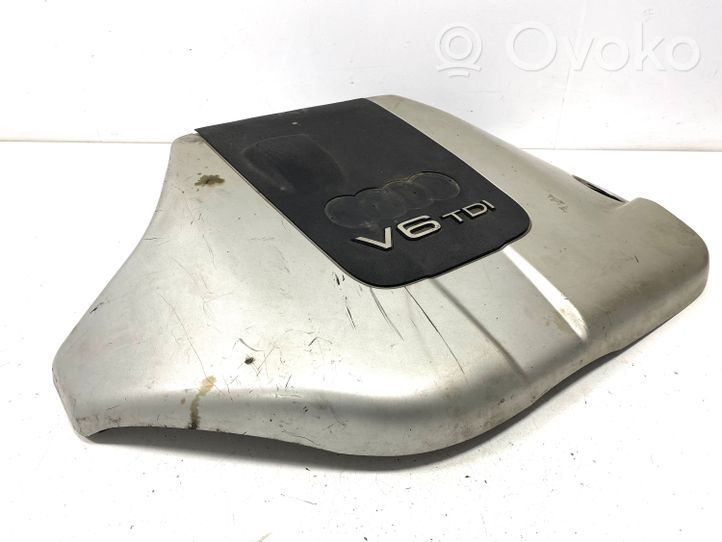 Audi A4 S4 B6 8E 8H Variklio dangtis (apdaila) 059103925B