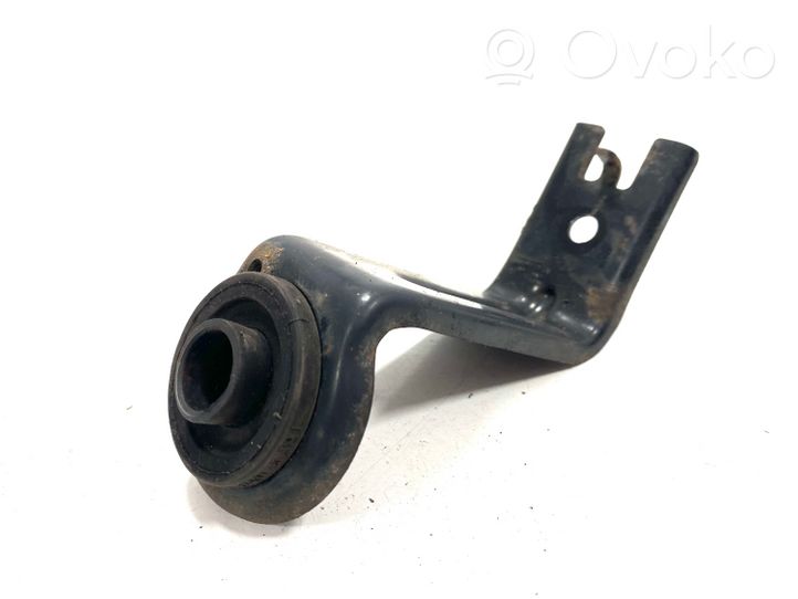 Toyota Avensis T270 Fixation de radiateur 165230R010