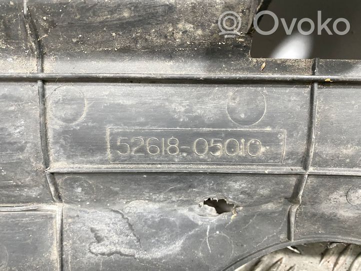 Toyota Avensis T270 Osłona pod zderzak przedni / Absorber 5261805010