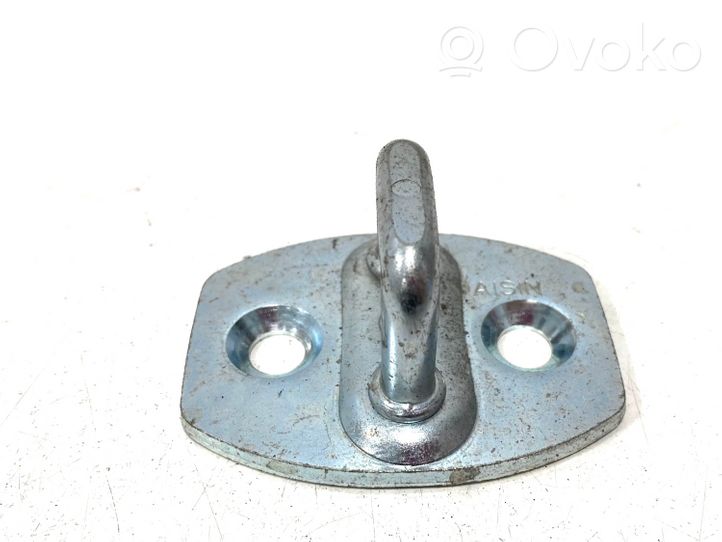 Toyota Avensis T270 Boucle de verrouillage porte avant / crochet de levage 