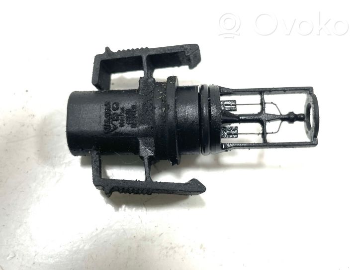 Mercedes-Benz C W203 Intake air temperature sensor 0005422818