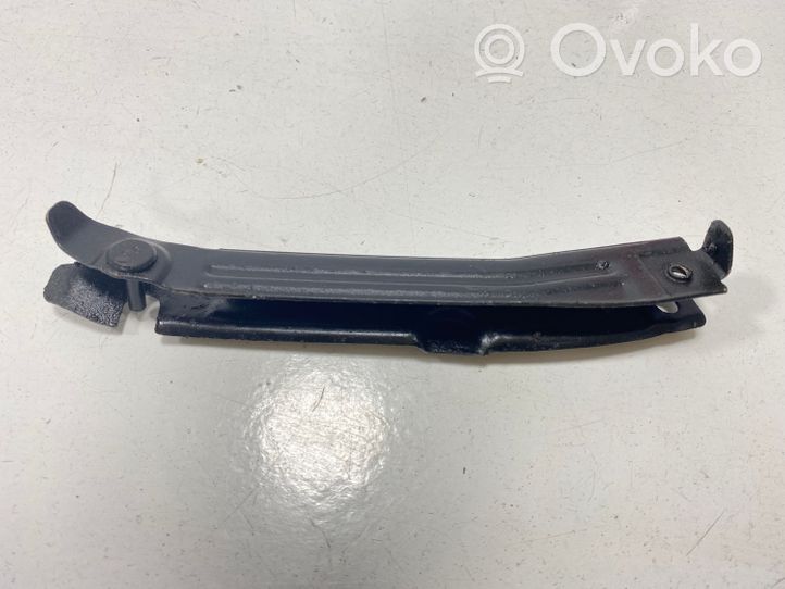 Mercedes-Benz R W251 Fender mounting bracket A2518801114