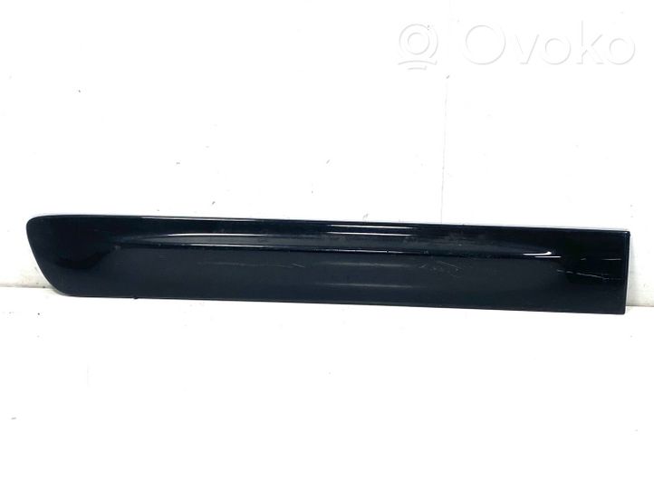 Jeep Liberty Rivestimento portiera posteriore (modanatura) 11009D