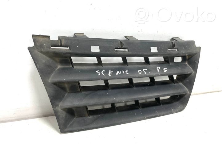 Renault Scenic II -  Grand scenic II Front bumper upper radiator grill 8200140330