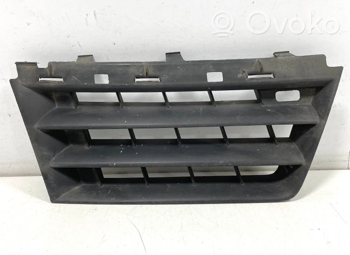 Renault Scenic II -  Grand scenic II Grille calandre supérieure de pare-chocs avant 8200140330