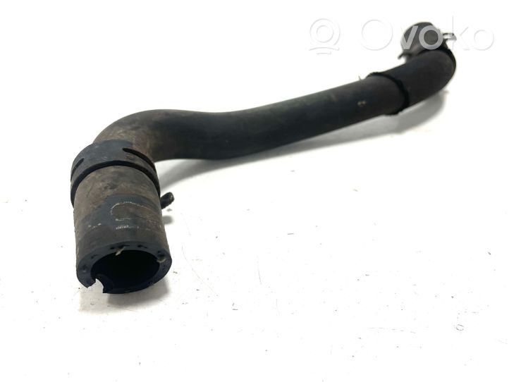 Mercedes-Benz A W169 Tuyau de liquide de refroidissement moteur A1695010982