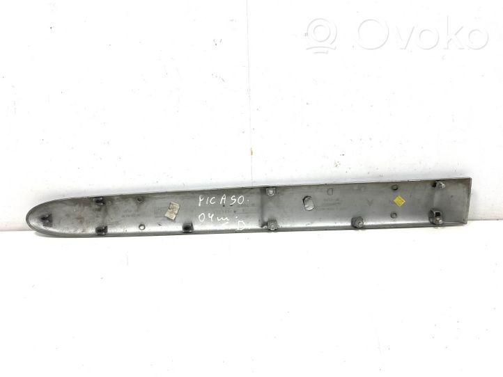 Citroen C4 I Moulure de porte arrière 9631895777