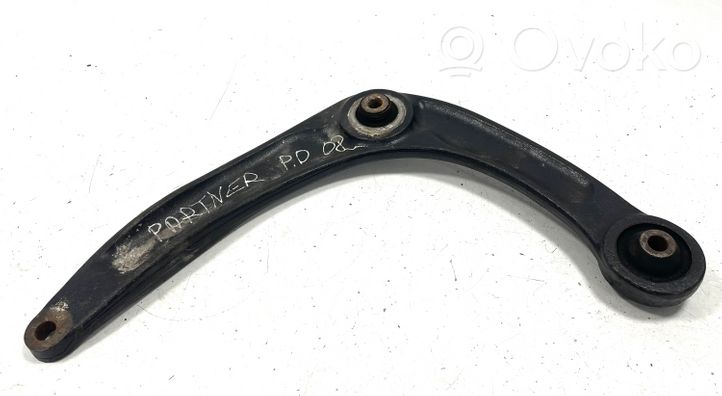 Peugeot Partner Fourchette, bras de suspension inférieur avant 557451