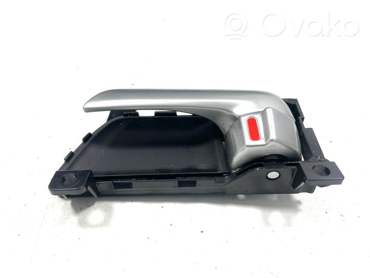 KIA Sorento Rivestimento della maniglia interna per portiera posteriore 