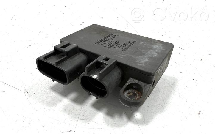 Toyota Auris 150 Module de commande de ventilateur 8925712010